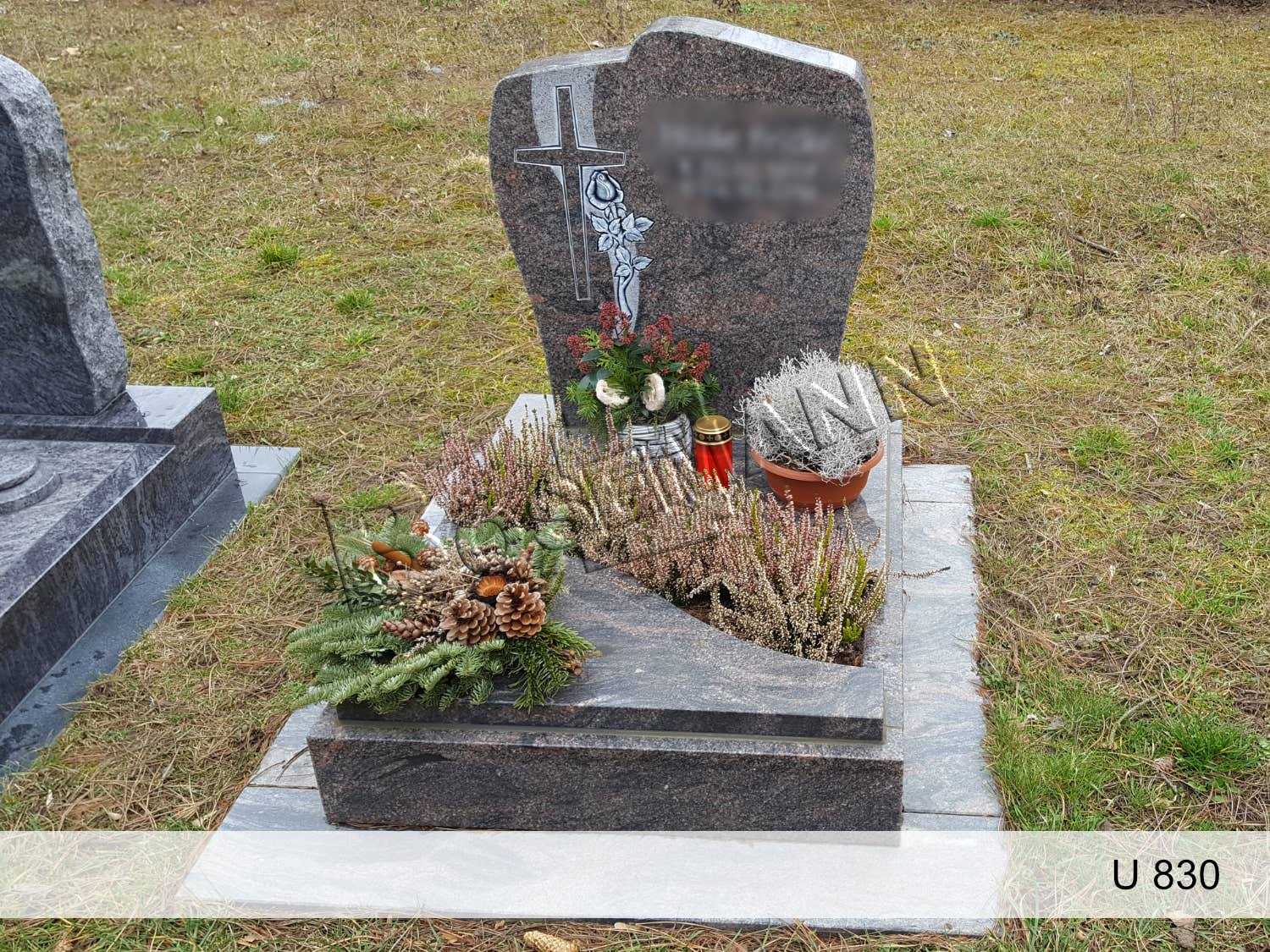 Urnengrabstein-U-830