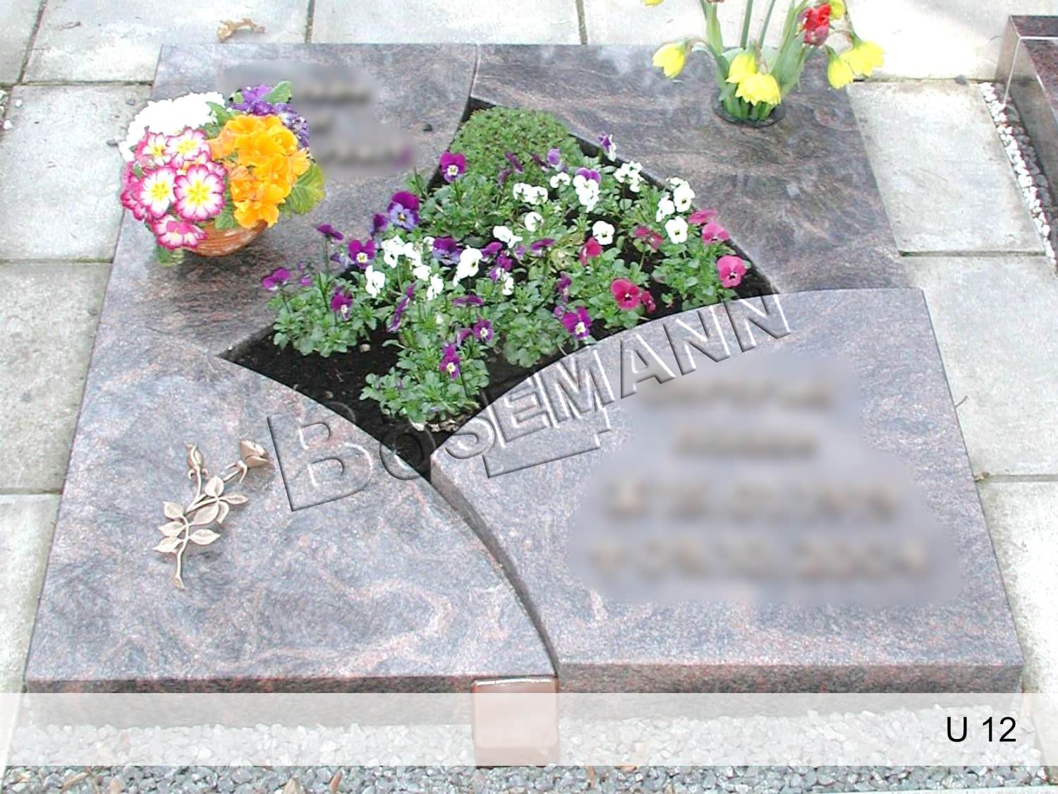 Urnengrabstein-U12